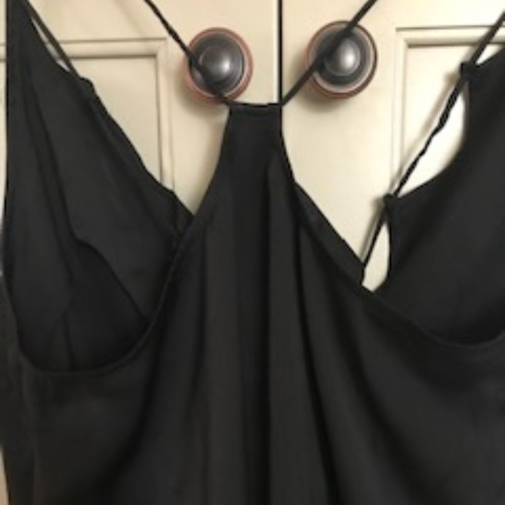 Nasty Gal V- Neck Halter Top - Picture 8 of 9